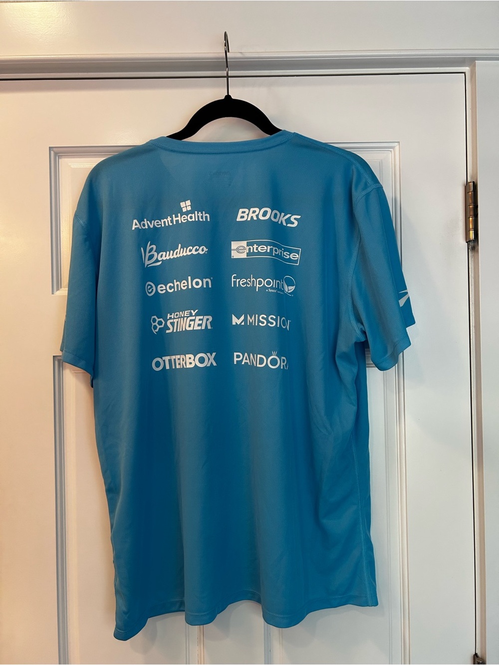Brooks RunDisney Tech shirt Unisex fit - Picture 3 of 3